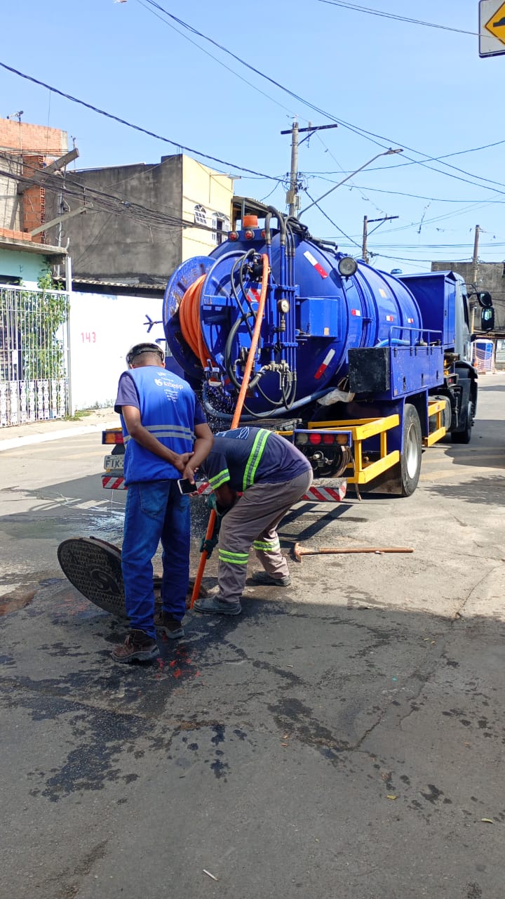 Equipe Desentupidora Top Guarulhos